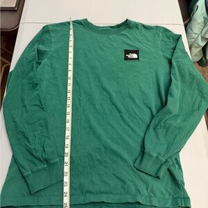 The North Face Men's size MGreen Long Sleeve Shirt